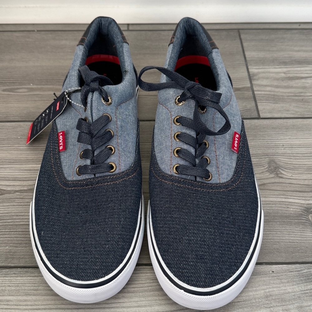 Levi’s Denim Canvas Sneaker —Size 11 Mens